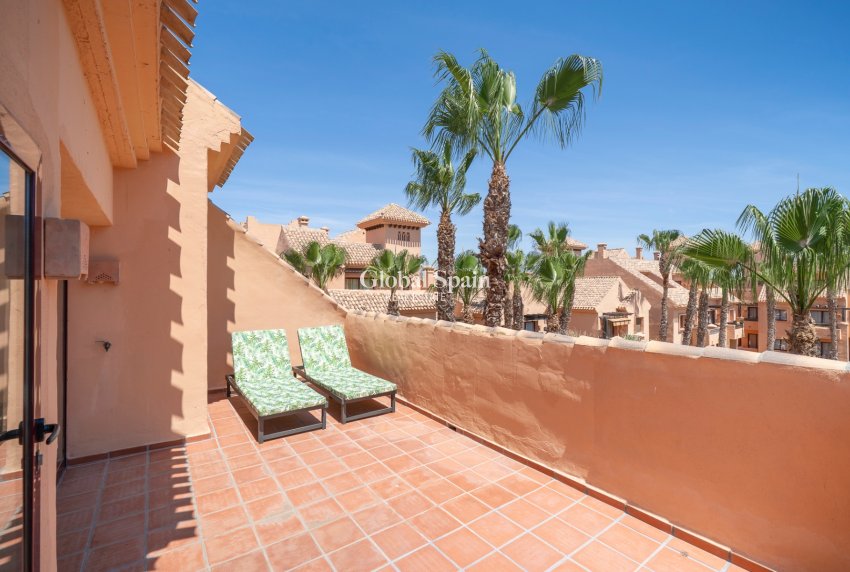 Wederverkoop - Duplex -
LOS ALCÁZARES - Los Montesinos