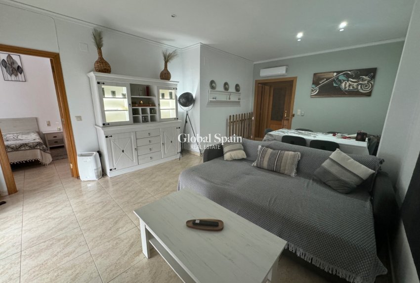 Wederverkoop - Duplex -
Ondara