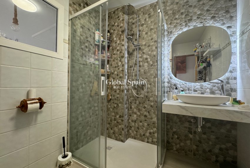 Wederverkoop - Duplex -
Ondara