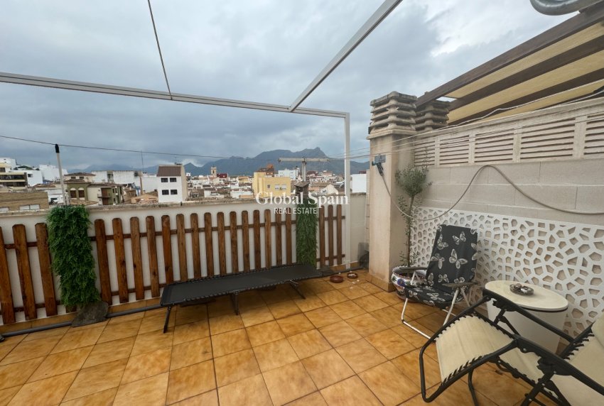 Wederverkoop - Duplex -
Ondara