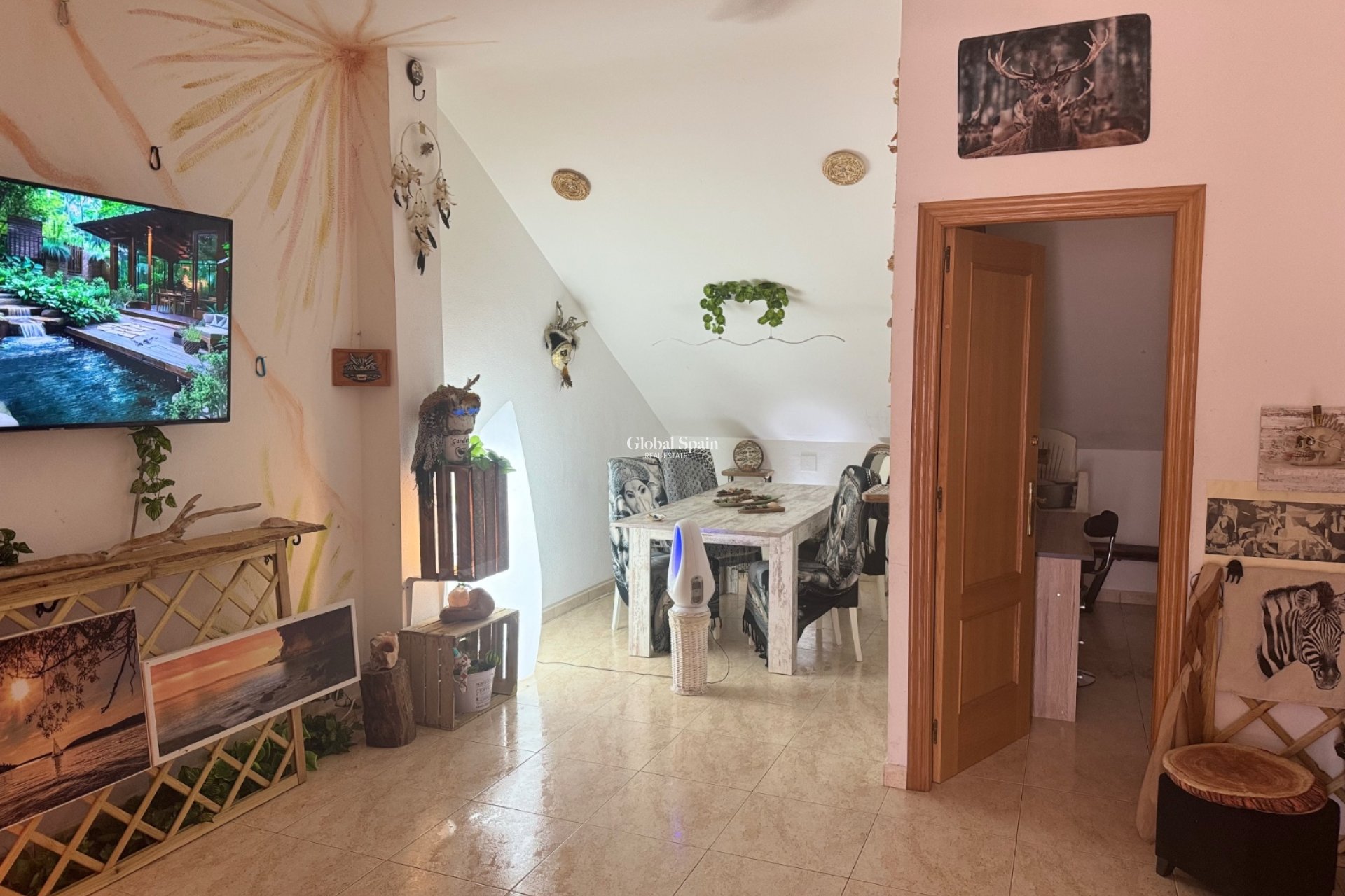 Wederverkoop - Duplex -
Ondara