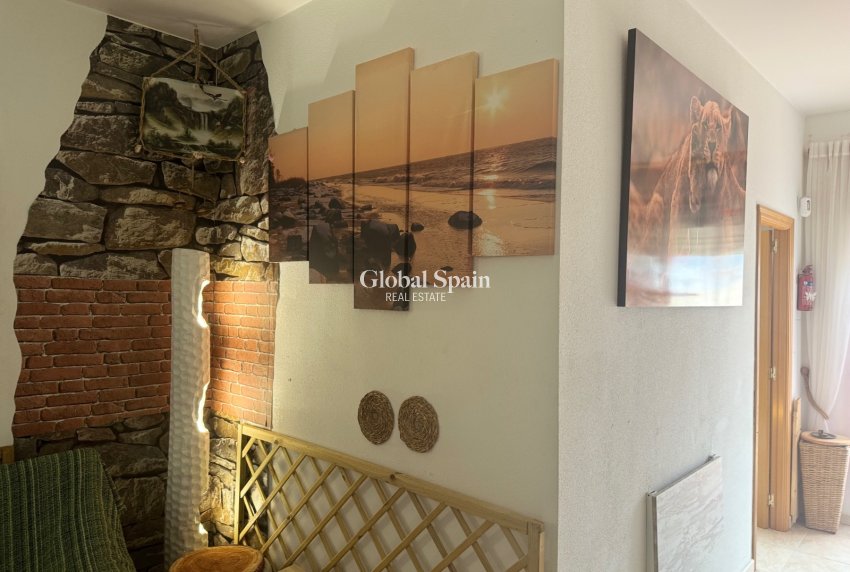 Wederverkoop - Duplex -
Ondara