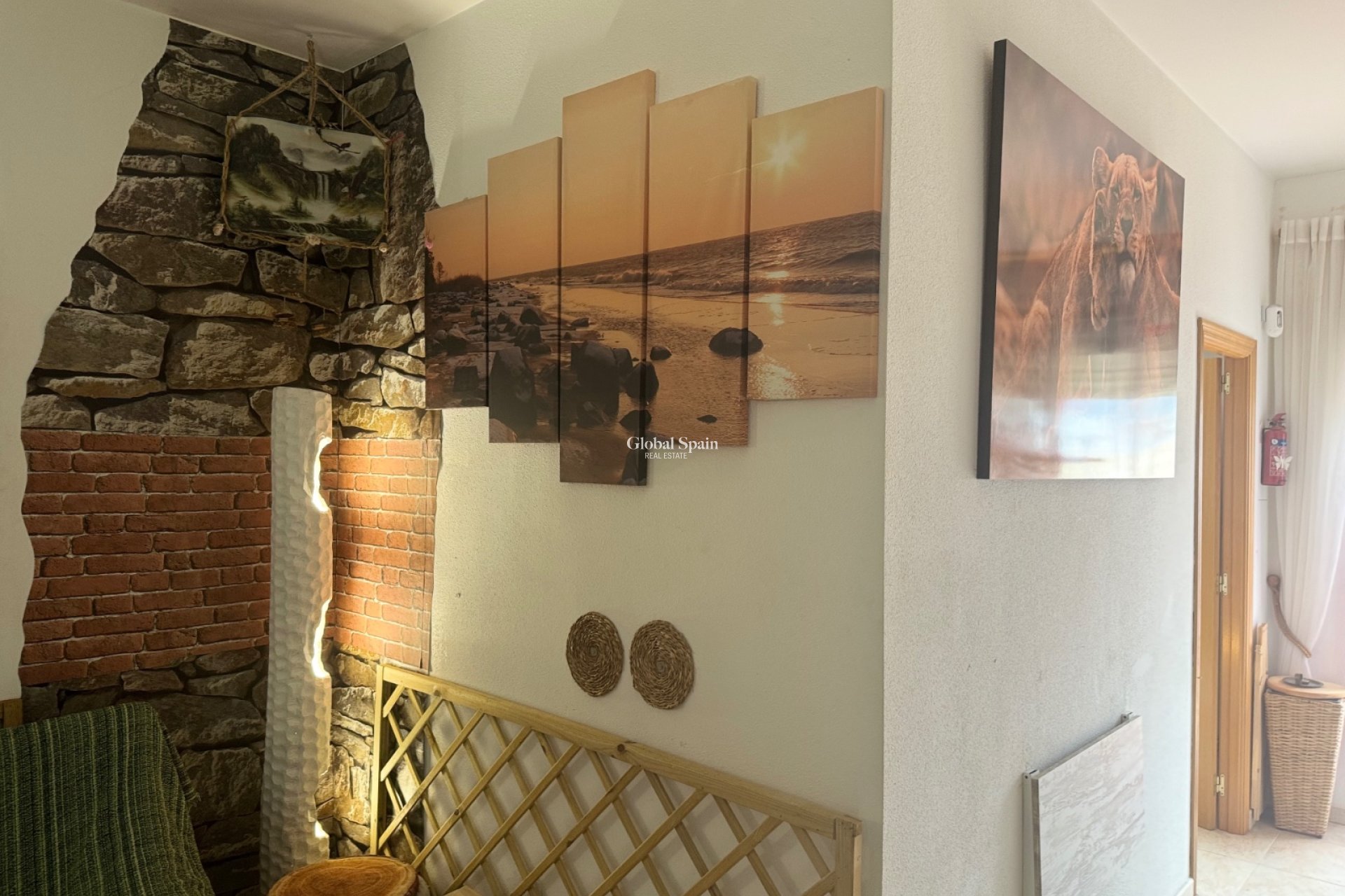 Wederverkoop - Duplex -
Ondara