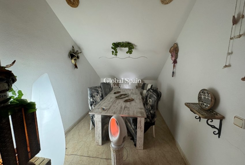 Wederverkoop - Duplex -
Ondara