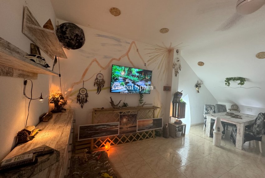 Wederverkoop - Duplex -
Ondara