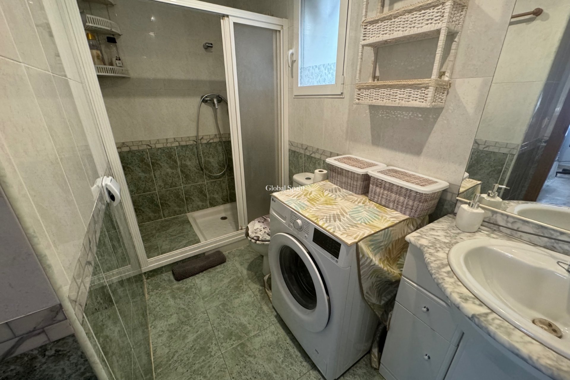 Wederverkoop - Duplex -
Ondara