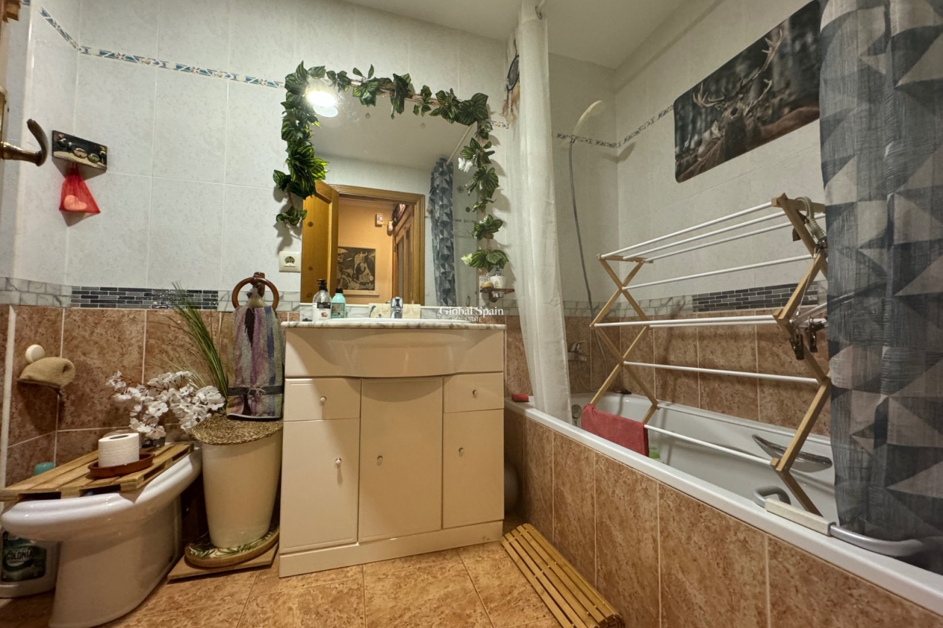 Wederverkoop - Duplex -
Ondara