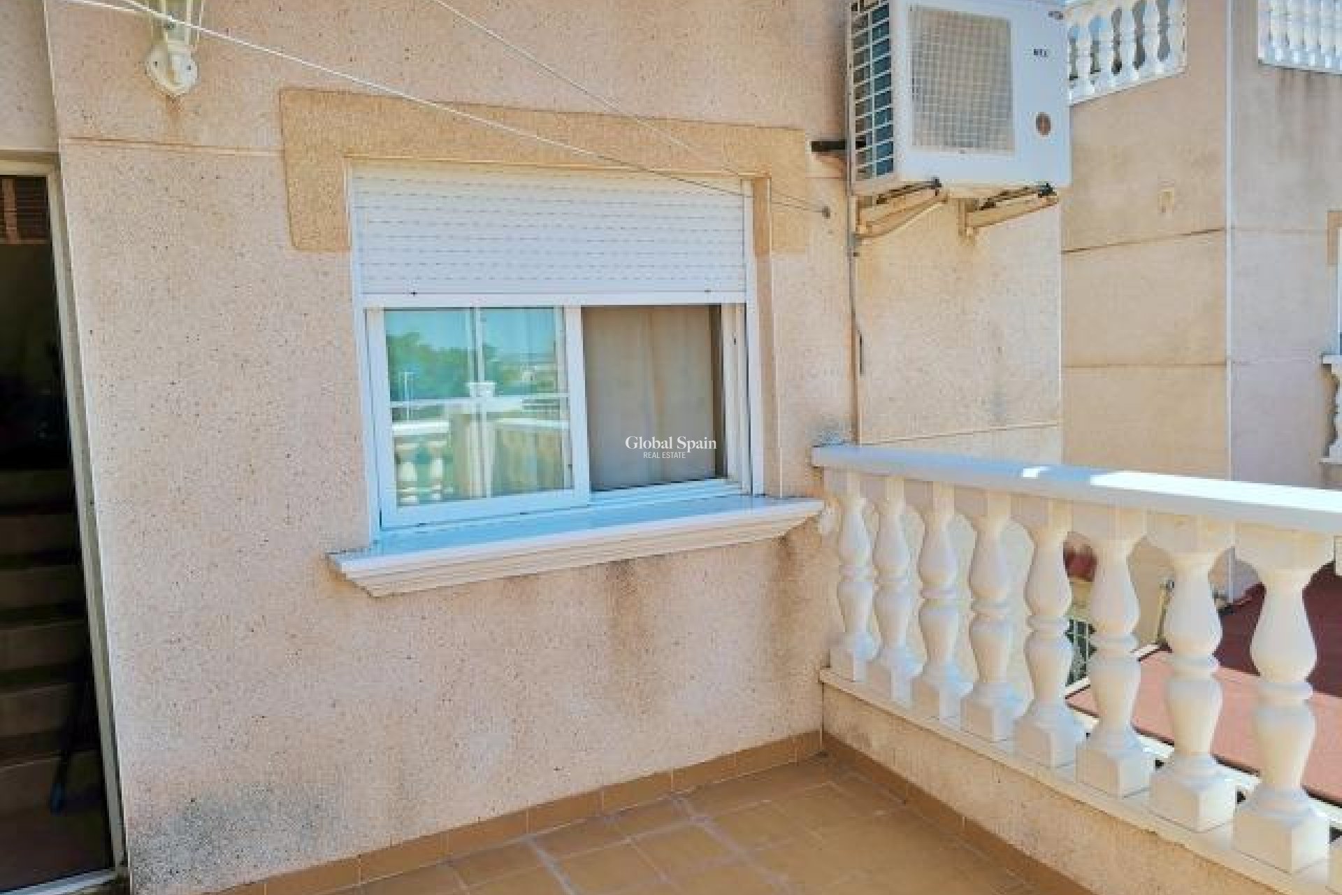 Wederverkoop - Duplex -
TORREVIEJA - El limonar