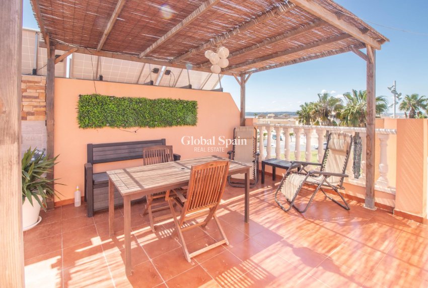 Wederverkoop - Duplex -
TORREVIEJA - La Siesta - El Salado - Torreta