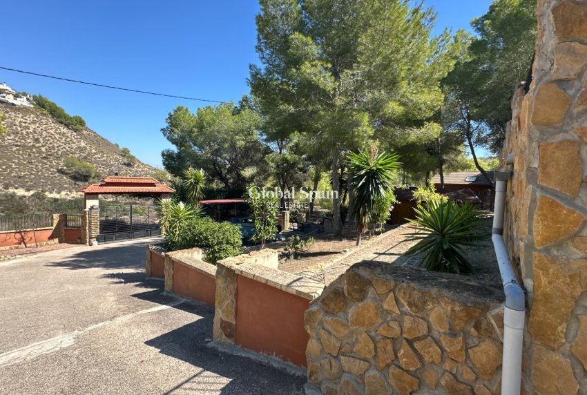 Wederverkoop - Finca / Landhuis -
SAN MIGUEL DE SALINAS - Costa Blanca Sur
