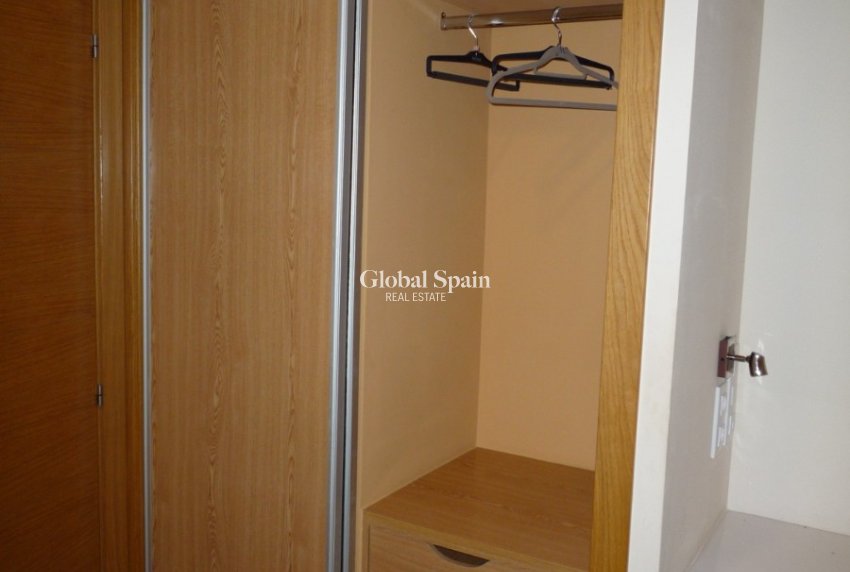Wederverkoop - Gebouw -
ALICANTE - Casco antiguo