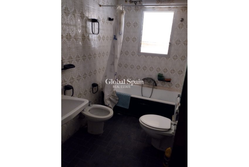 Wederverkoop - Gebouw -
TORREVIEJA - Costa Blanca Sur