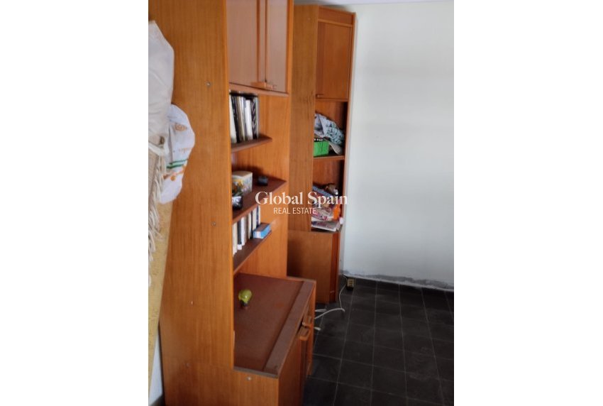 Wederverkoop - Gebouw -
TORREVIEJA - Costa Blanca Sur