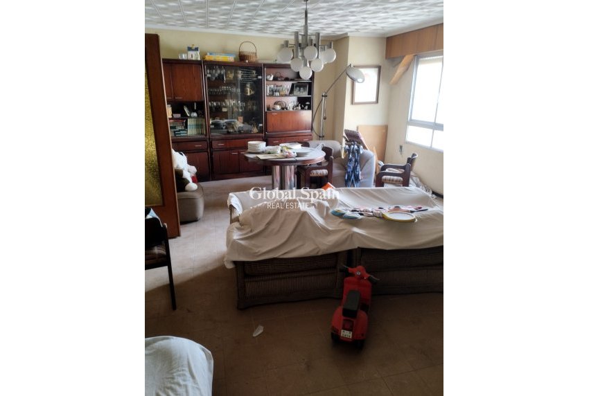 Wederverkoop - Gebouw -
TORREVIEJA - Costa Blanca Sur