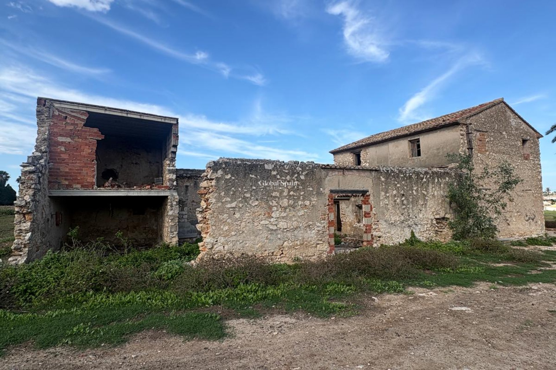Wederverkoop - GROND -
DENIA - Costa Blanca