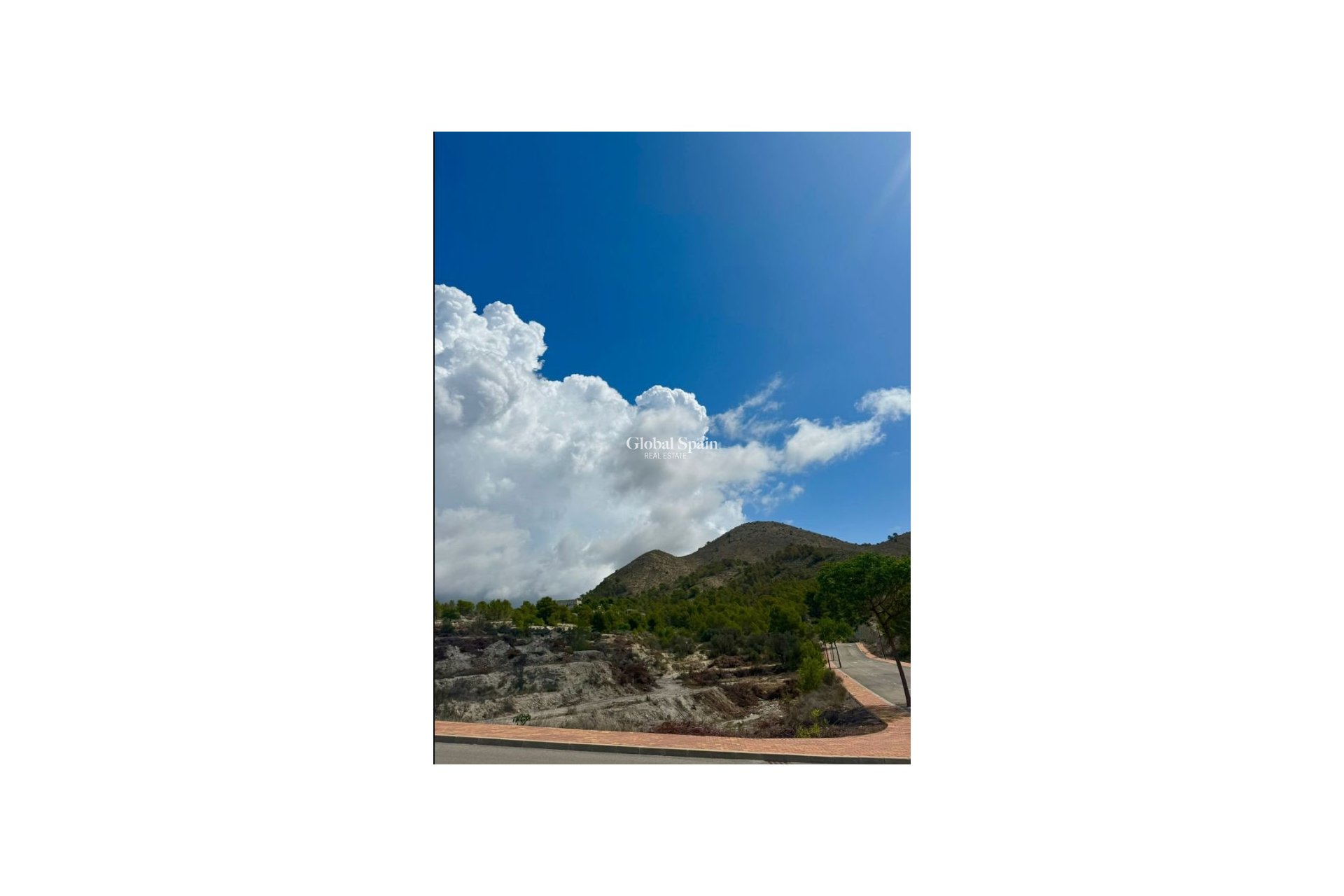 Wederverkoop - GROND -
FINESTRAT - Costa Blanca