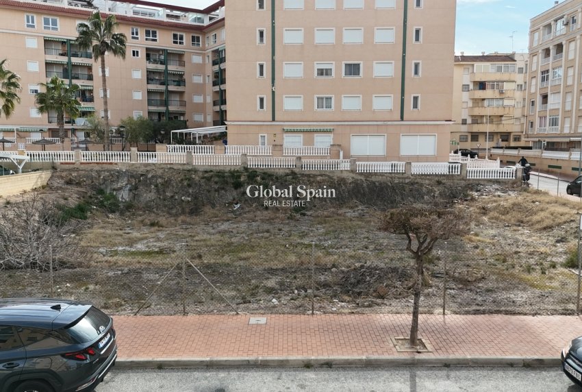 Wederverkoop - GROND -
GUARDAMAR DEL SEGURA - Costa Blanca
