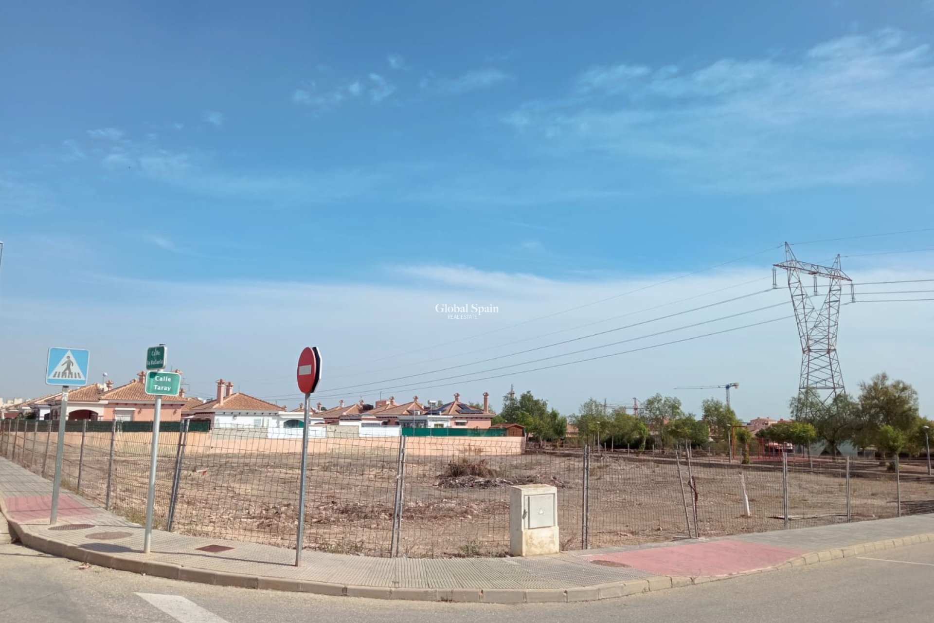 Wederverkoop - GROND -
LOS MONTESINOS - Costa Blanca