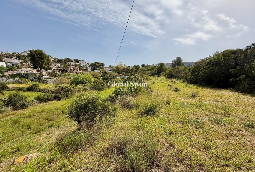 Wederverkoop - GROND -
MORAIRA_TEULADA - center