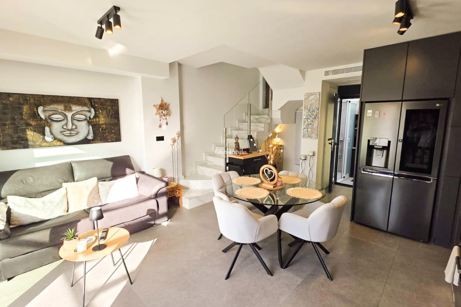 Wederverkoop - Halfvrijstaand -
GUARDAMAR DEL SEGURA