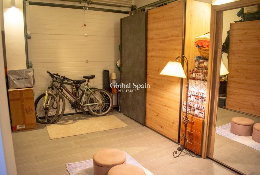 Wederverkoop - Halfvrijstaand -
GUARDAMAR DEL SEGURA