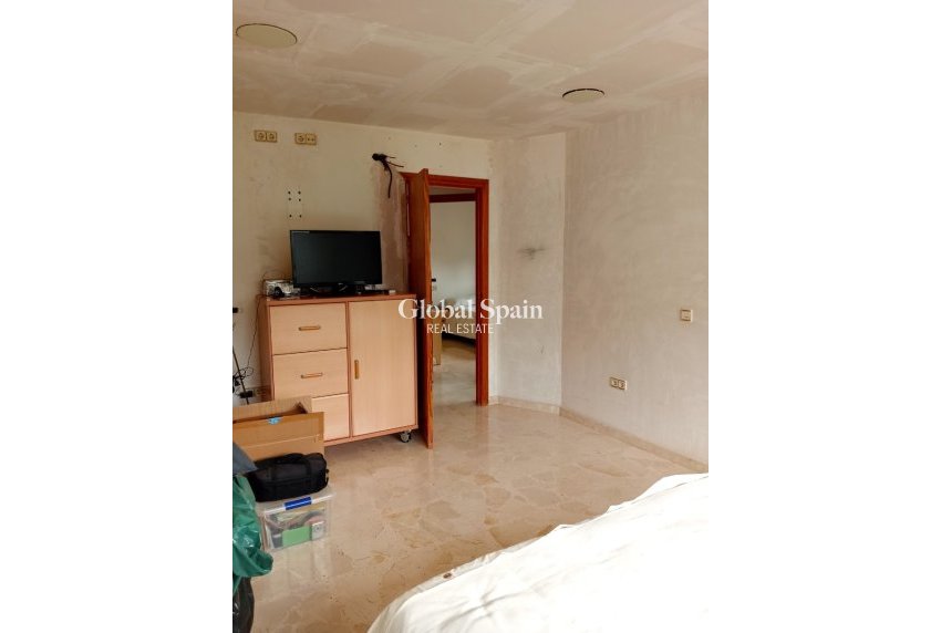 Wederverkoop - Halfvrijstaand -
La Nucía - La nucia