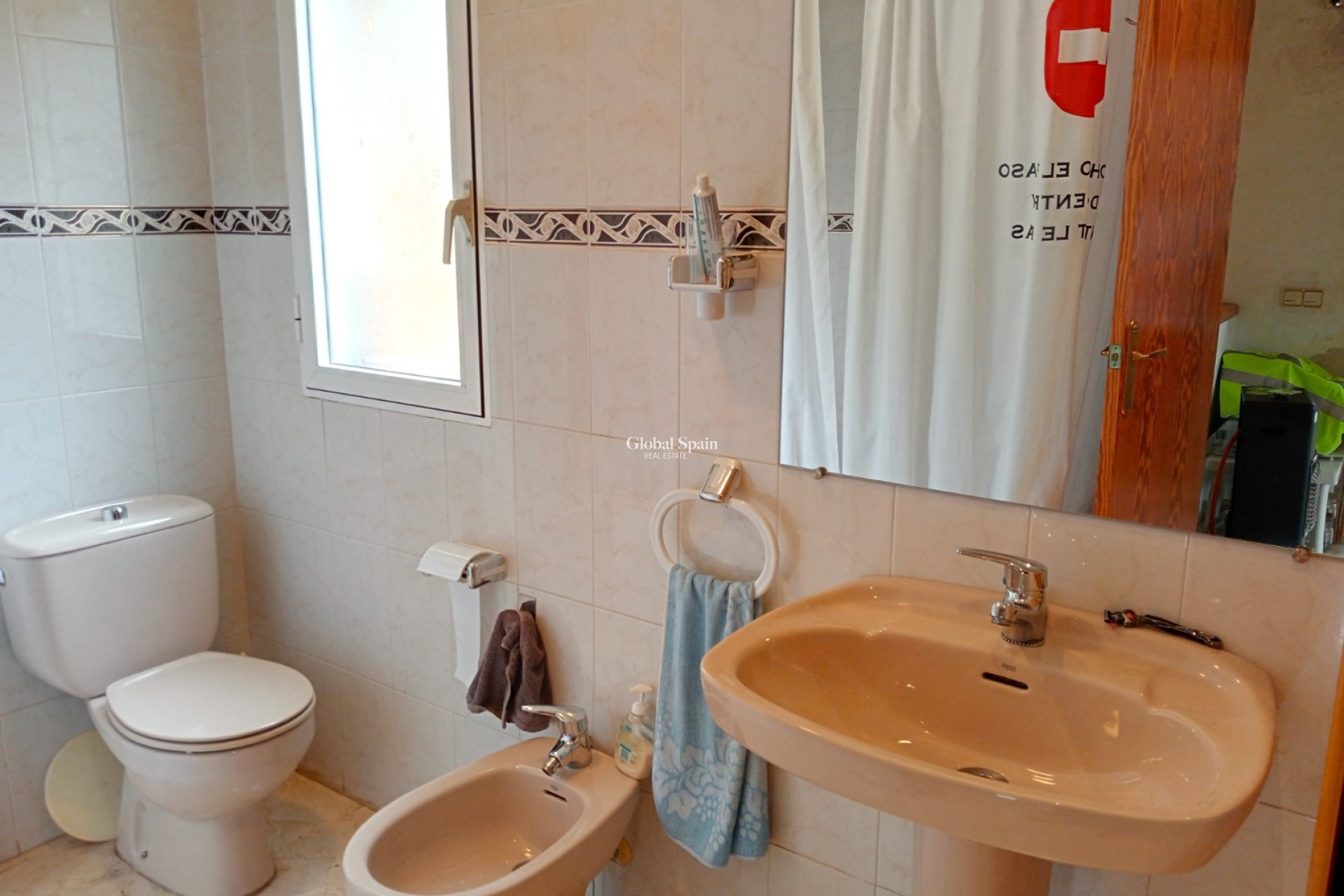 Wederverkoop - Halfvrijstaand -
La Nucía - La nucia