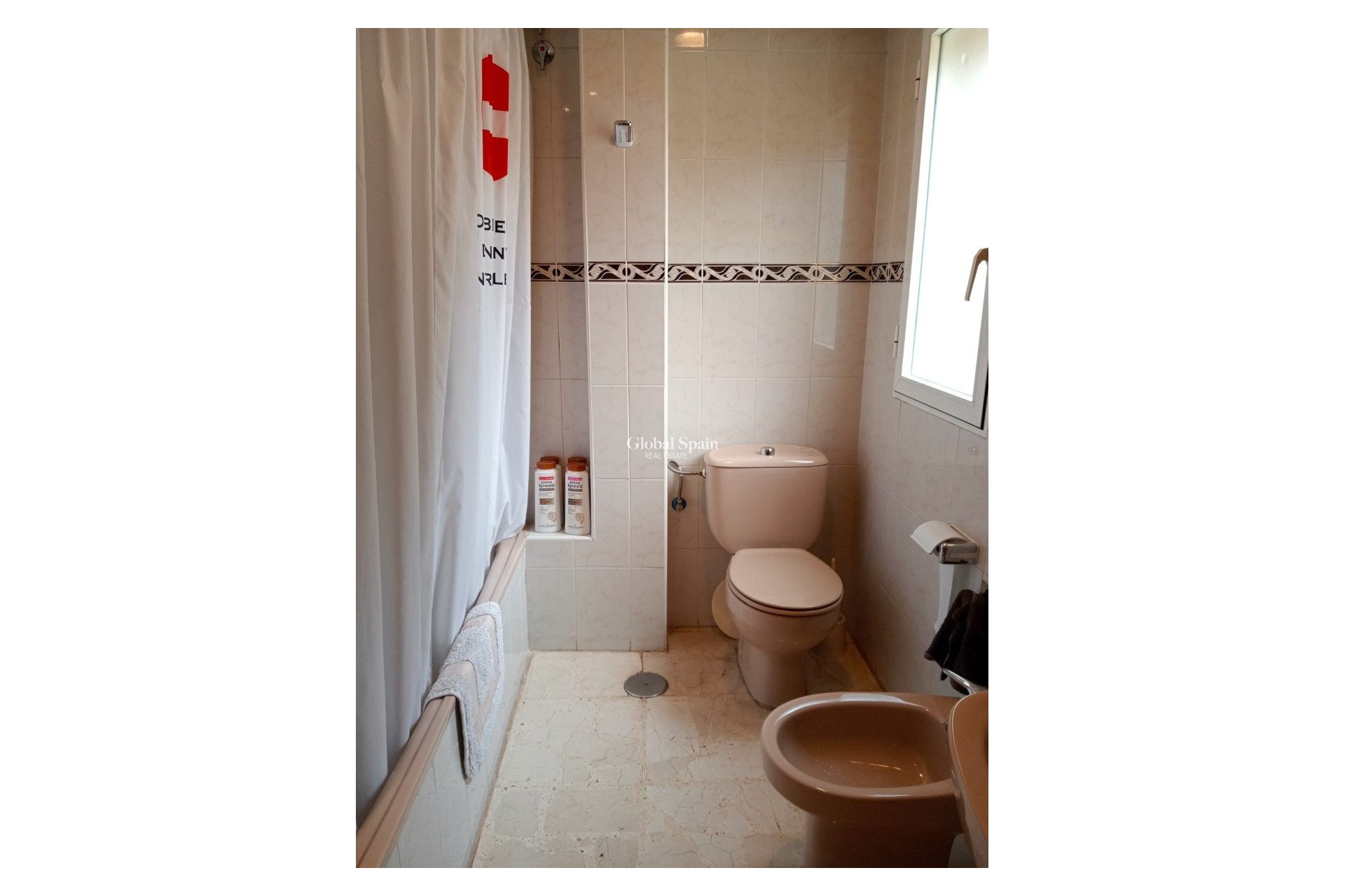 Wederverkoop - Halfvrijstaand -
La Nucía - La nucia