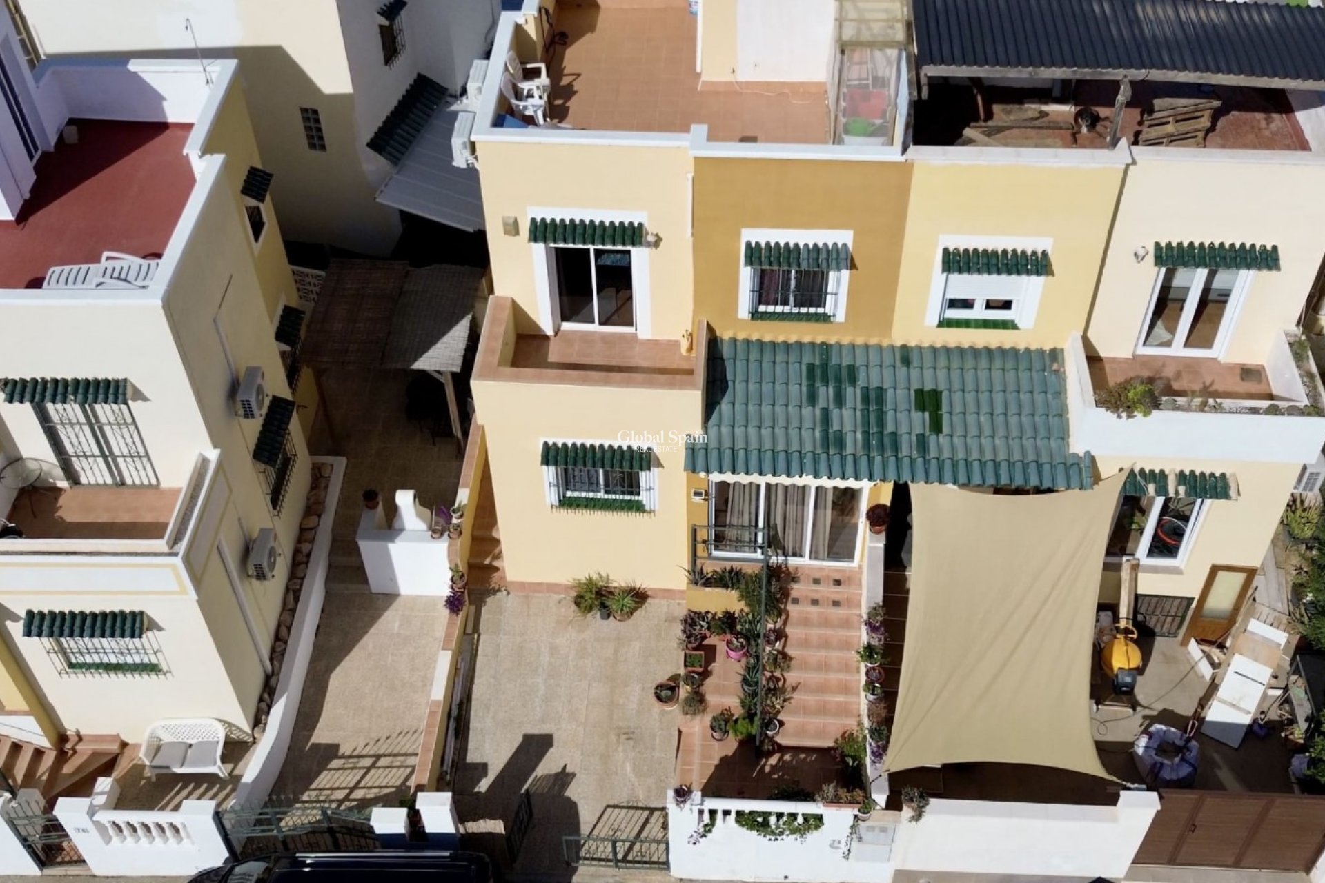 Wederverkoop - Halfvrijstaand -
ORIHUELA COSTA - LOS BALCONES - LOS ALTOS