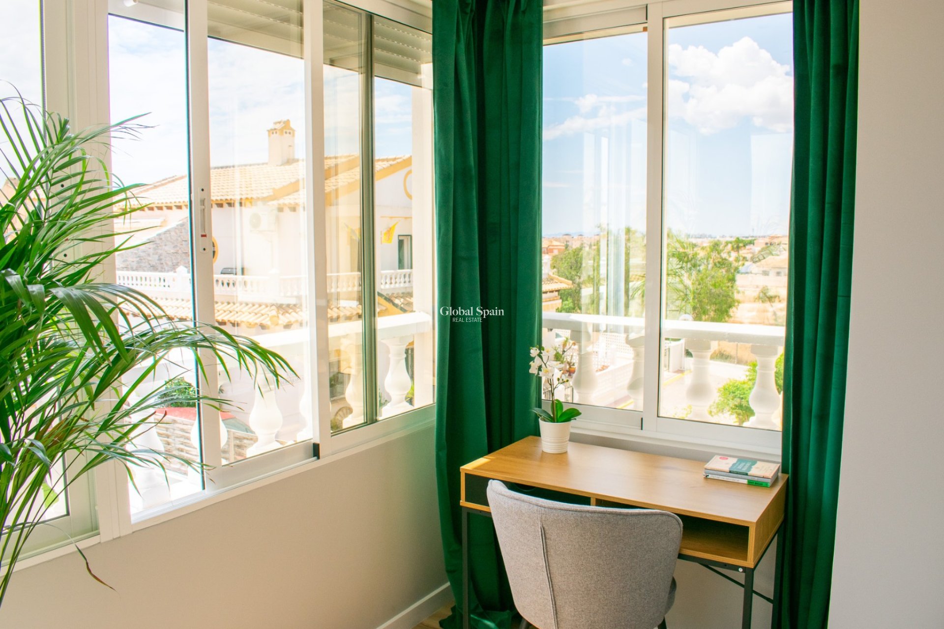 Wederverkoop - Halfvrijstaand -
ORIHUELA COSTA - Punta Prima