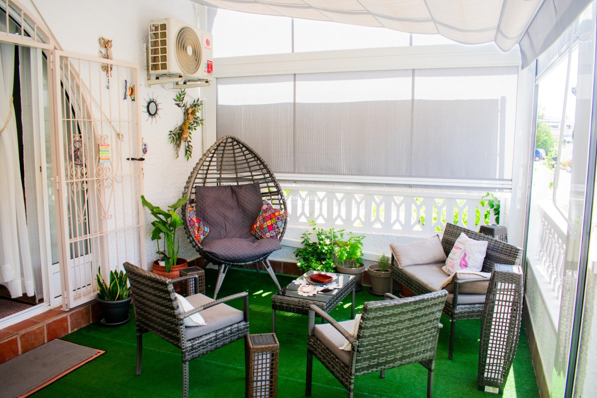 Wederverkoop - Halfvrijstaand -
TORREVIEJA - La Siesta - El Salado - Torreta