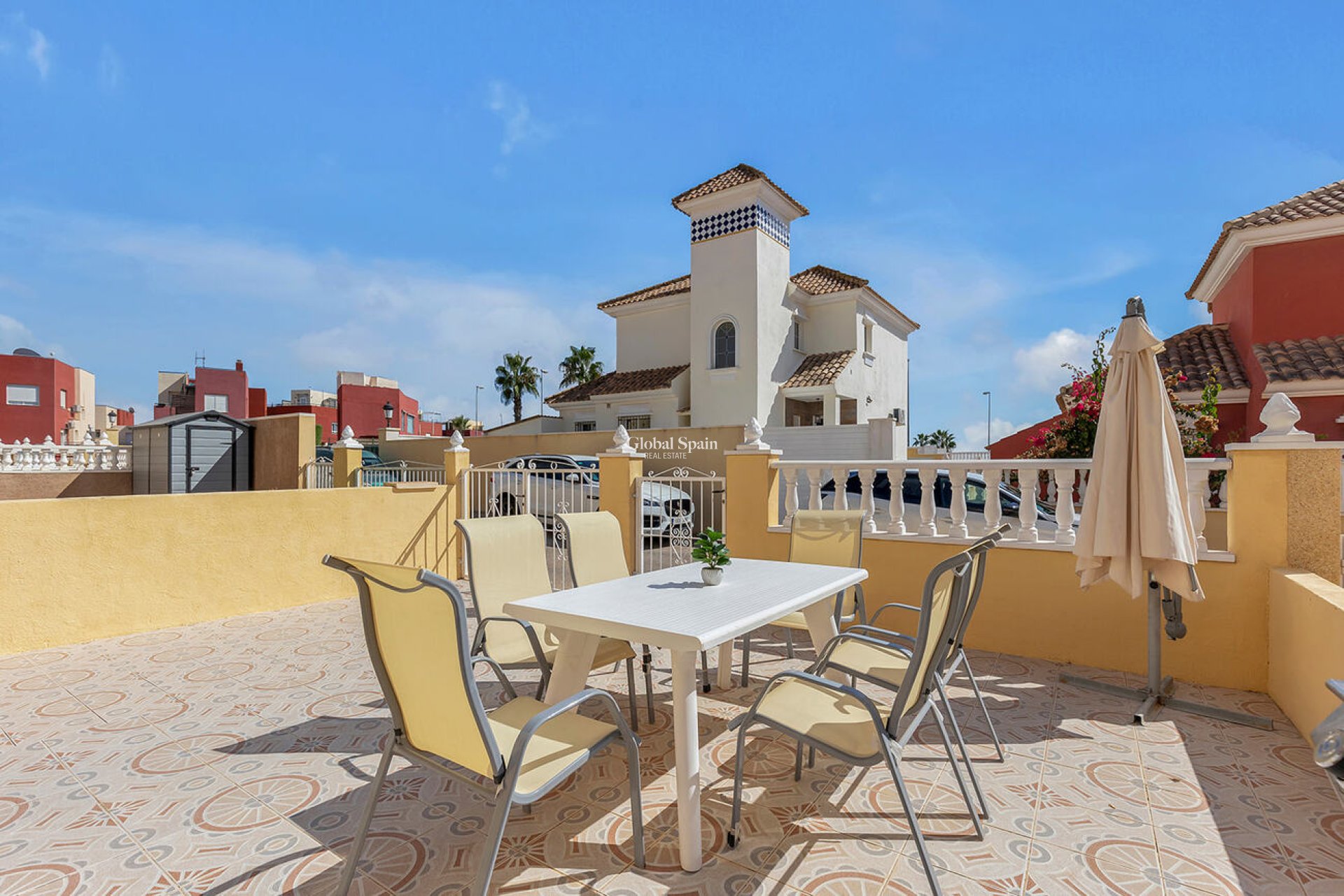 Wederverkoop - Halfvrijstaande penthouse -
ORIHUELA COSTA - Costa Blanca
