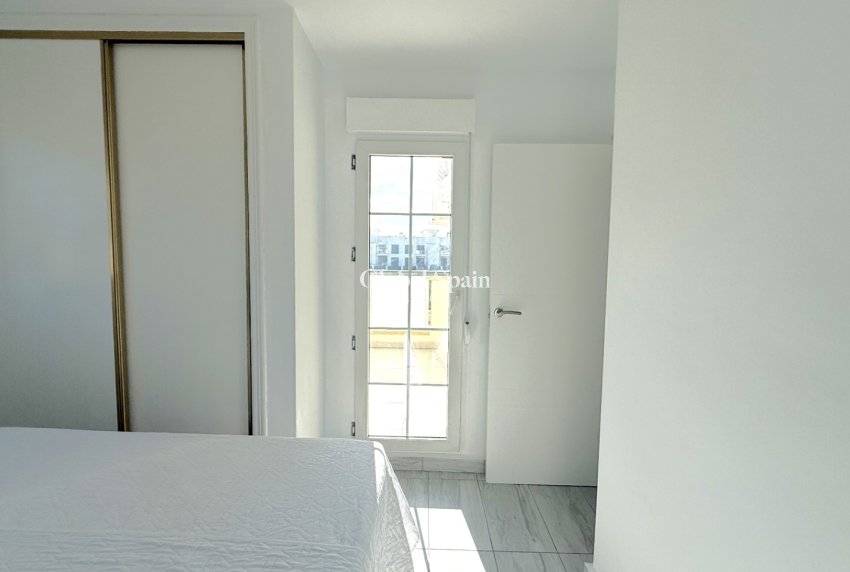 Wederverkoop - Halfvrijstaande woning -
ORIHUELA - Costa Blanca Sur