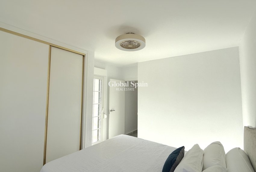 Wederverkoop - Halfvrijstaande woning -
ORIHUELA - Costa Blanca Sur