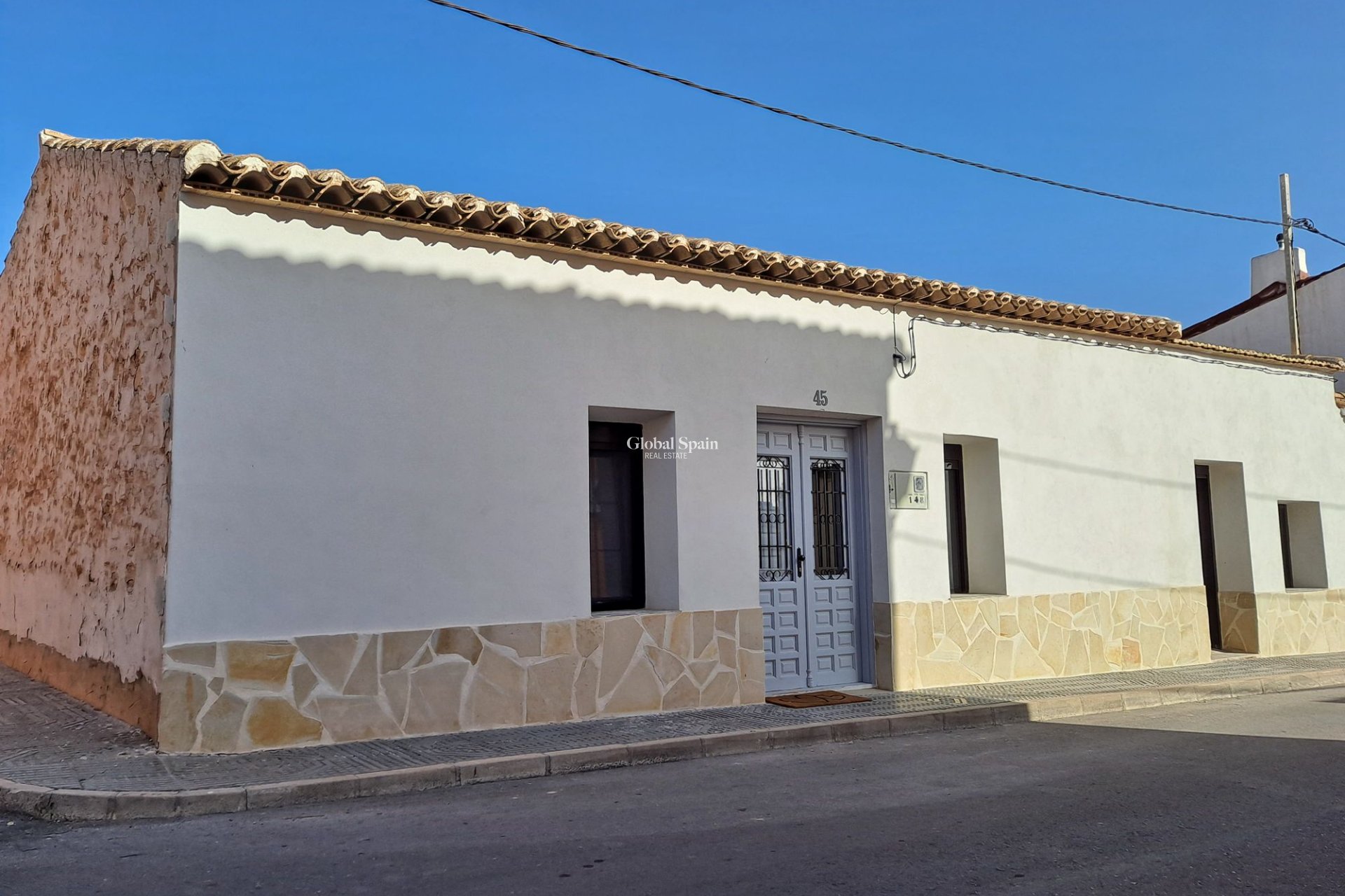 Wederverkoop - Herenhuis -
Canada Del Trigo