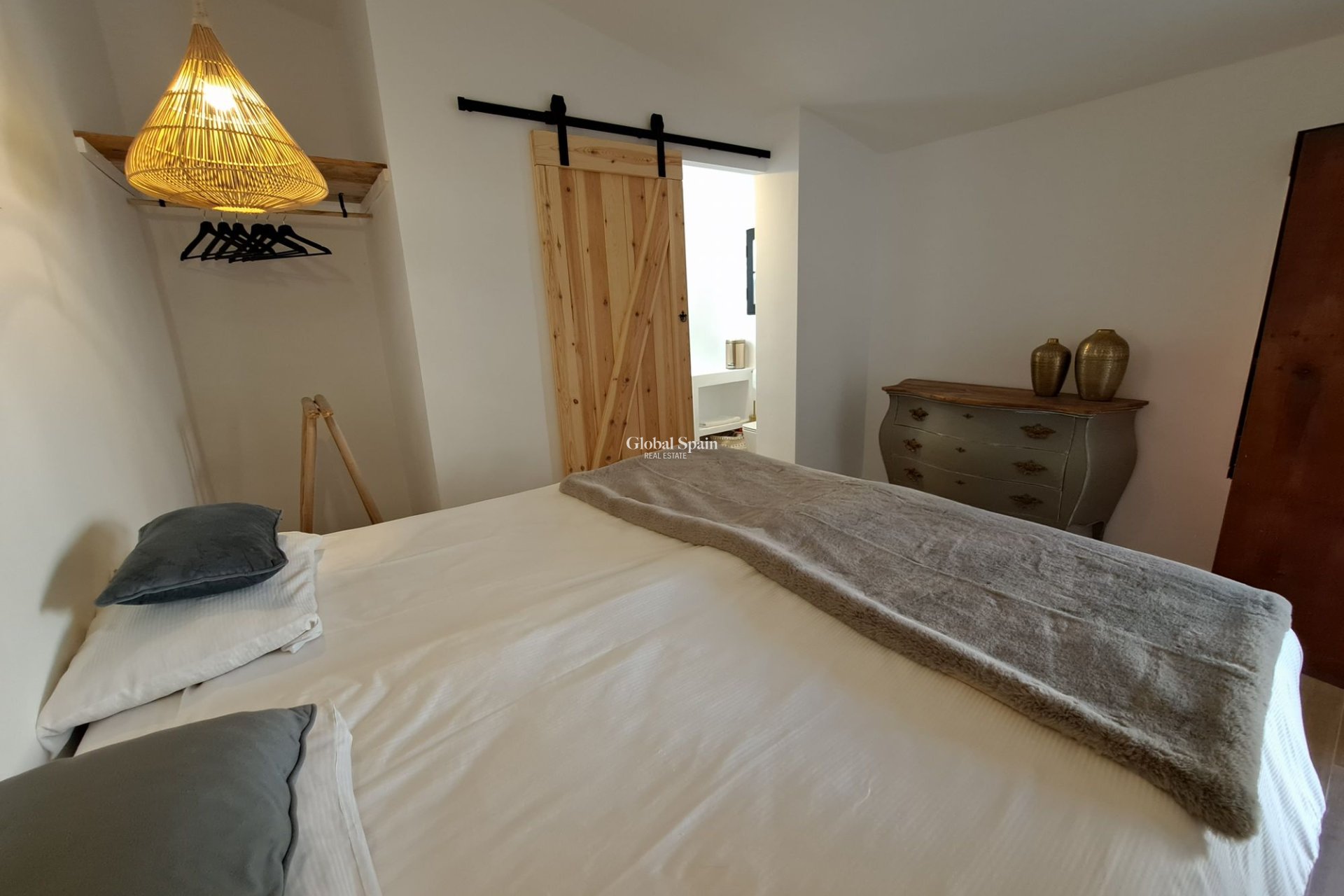 Wederverkoop - Herenhuis -
Canada Del Trigo