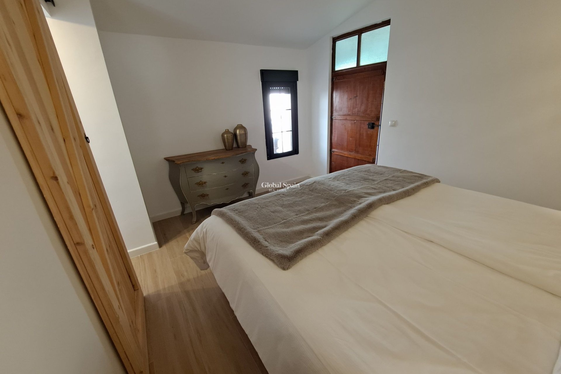 Wederverkoop - Herenhuis -
Canada Del Trigo