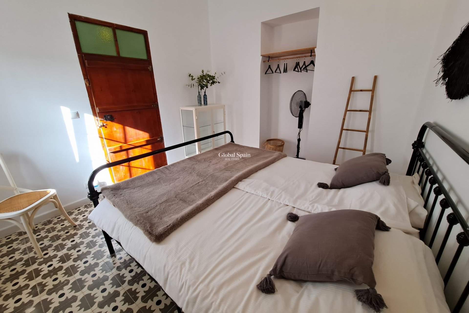 Wederverkoop - Herenhuis -
Canada Del Trigo