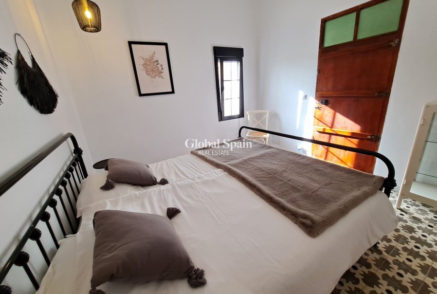 Wederverkoop - Herenhuis -
Canada Del Trigo