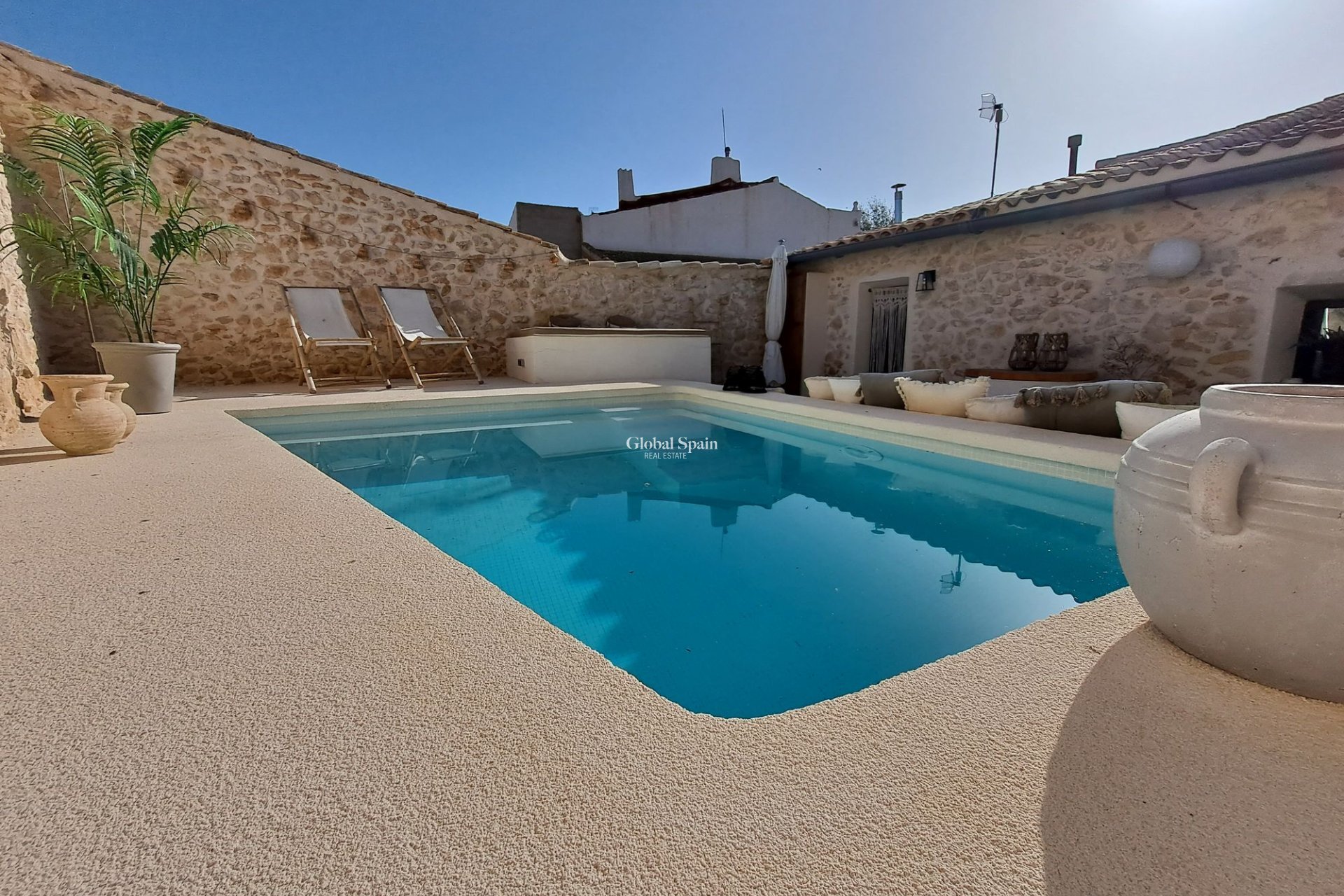 Wederverkoop - Herenhuis -
Canada Del Trigo