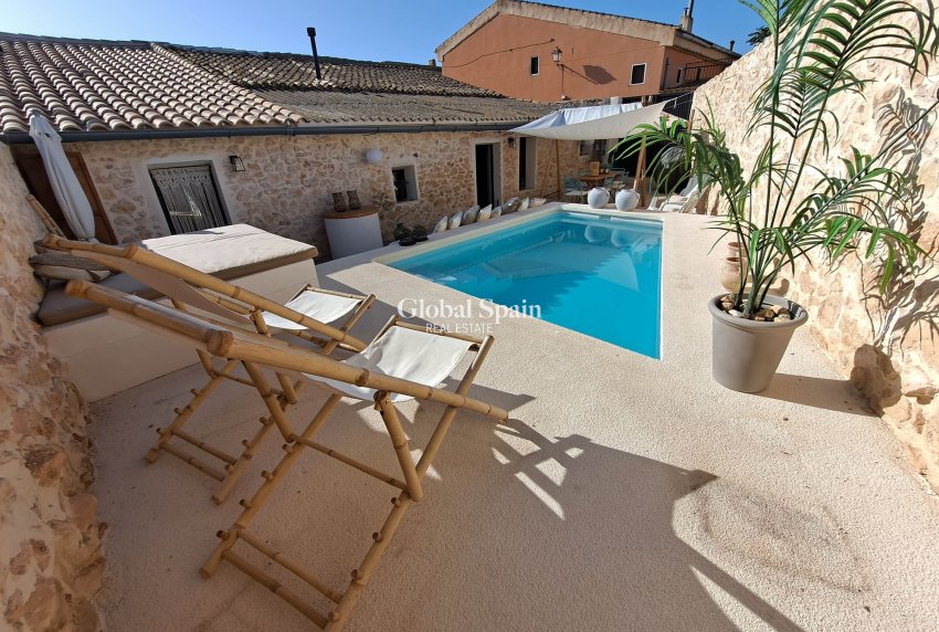 Wederverkoop - Herenhuis -
Canada Del Trigo