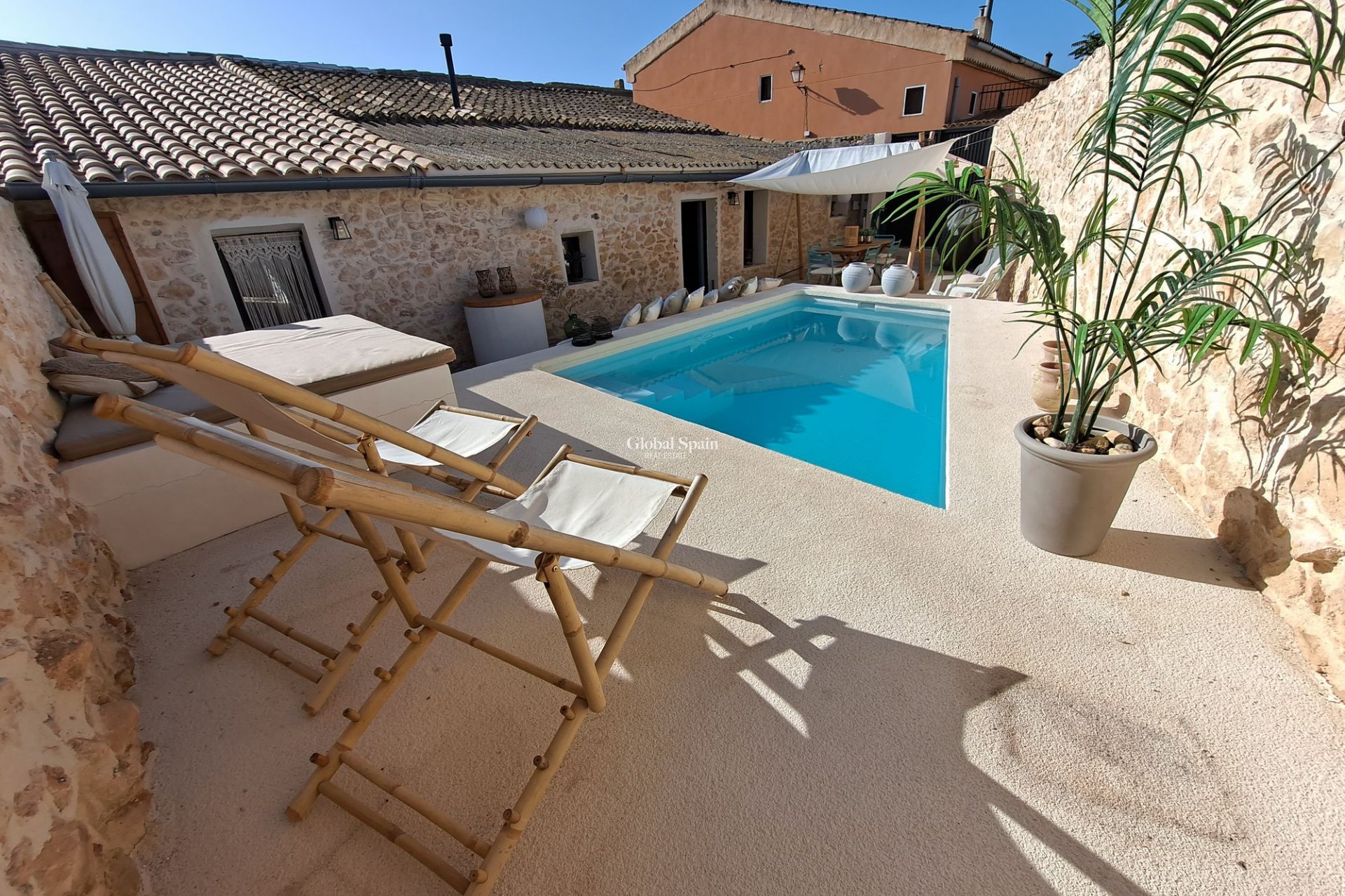 Wederverkoop - Herenhuis -
Canada Del Trigo