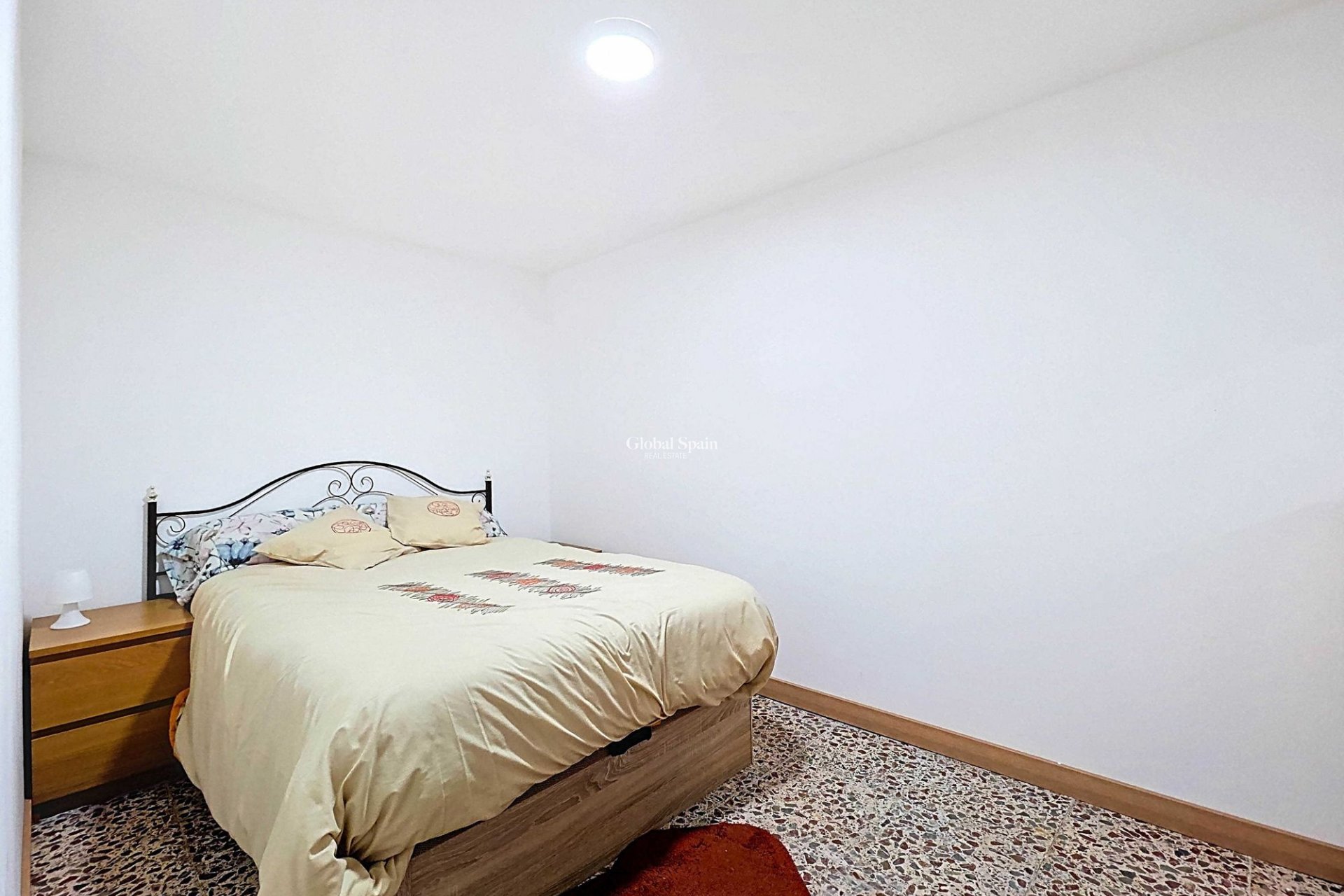 Wederverkoop - Herenhuis -
Pinoso