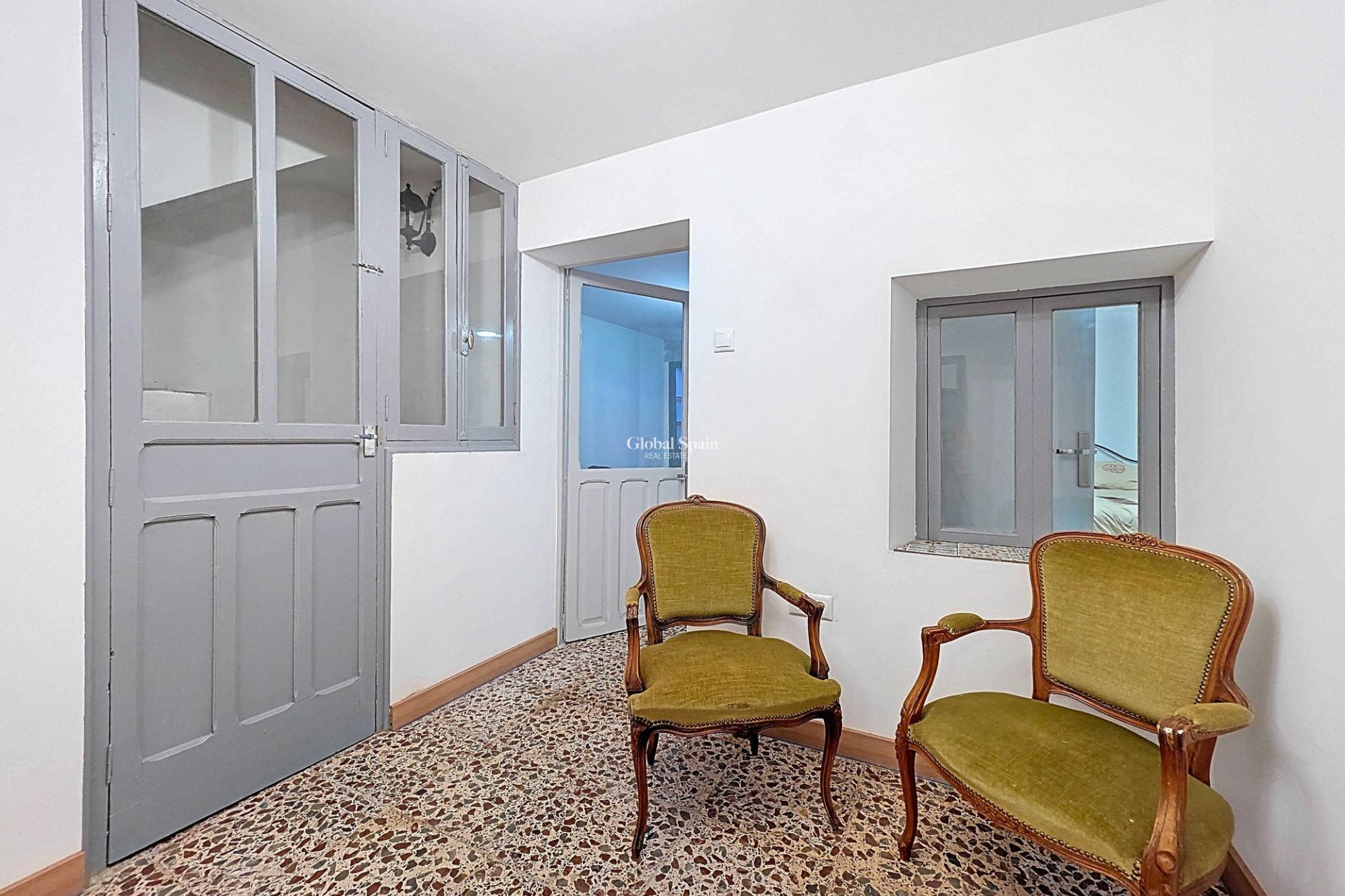 Wederverkoop - Herenhuis -
Pinoso