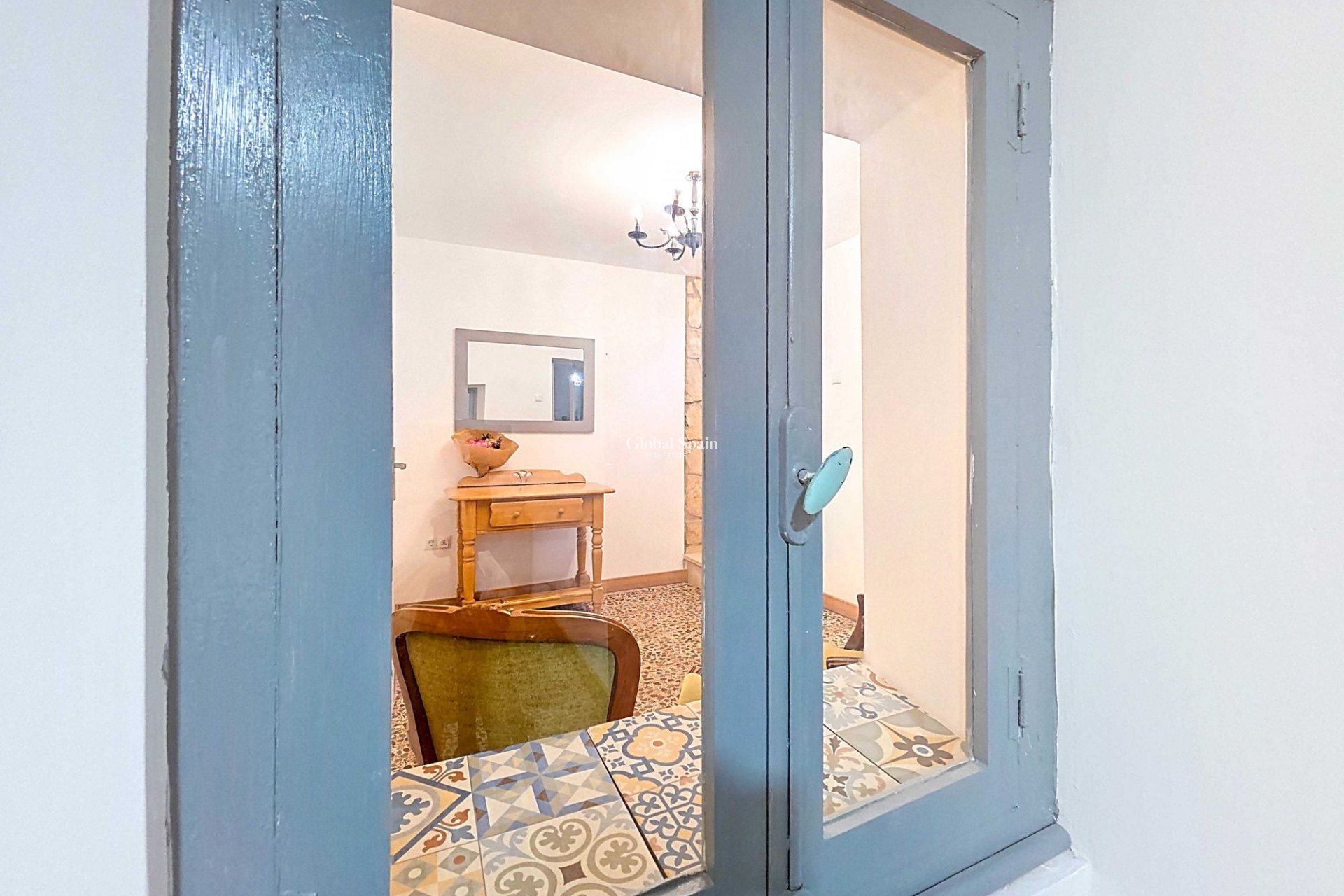 Wederverkoop - Herenhuis -
Pinoso