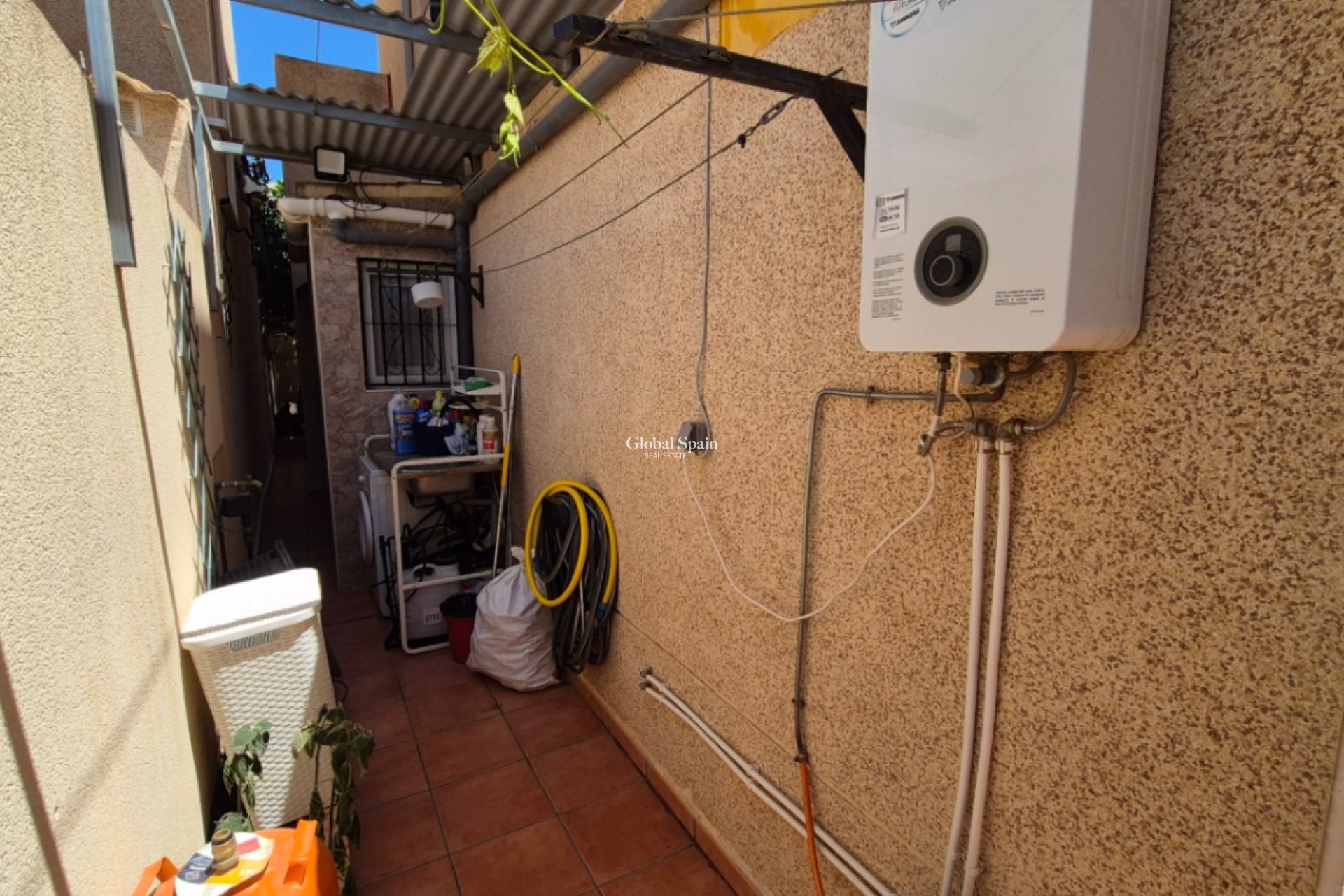 Wederverkoop - Herenhuis -
TORREVIEJA - Costa Blanca Sur