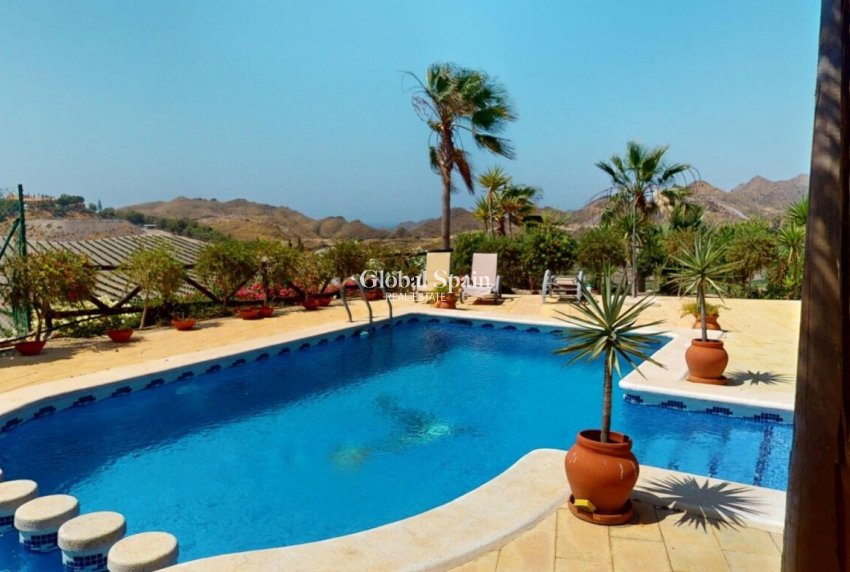 Wederverkoop - HUIS -
ÁGUILAS - Costa Cálida