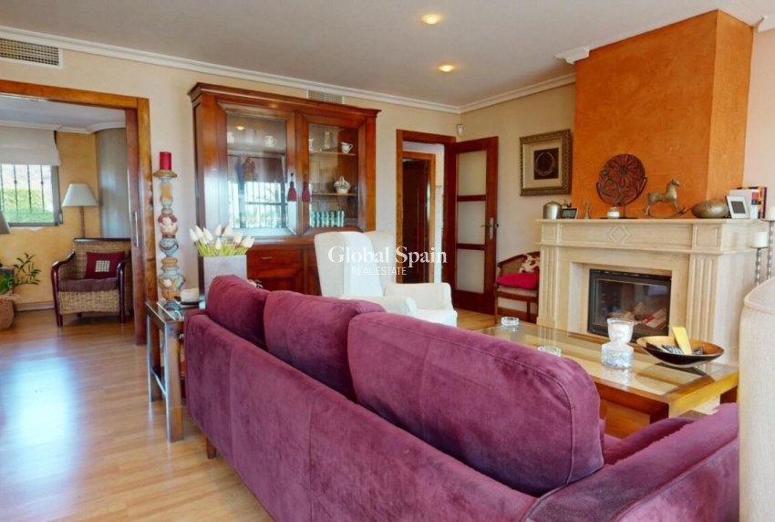 Wederverkoop - HUIS -
ÁGUILAS - Costa Cálida