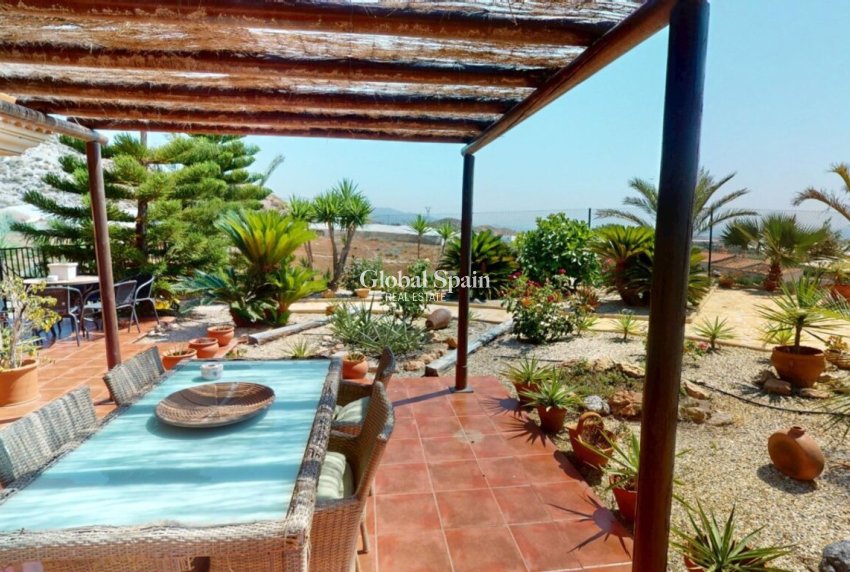 Wederverkoop - HUIS -
ÁGUILAS - Costa Cálida