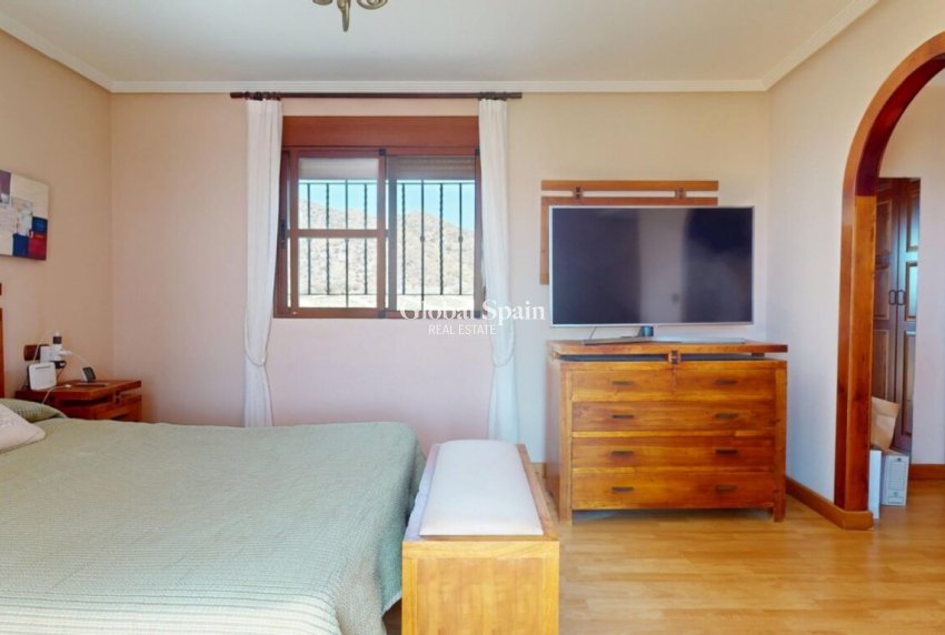 Wederverkoop - HUIS -
ÁGUILAS - Costa Cálida